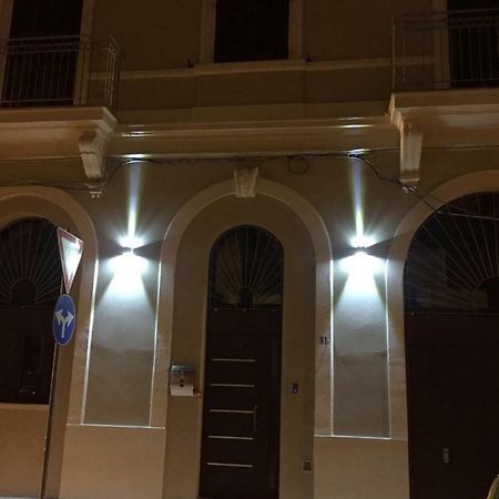 Апартаменты L'Arco Di Porta Lecce Бриндизи Экстерьер фото